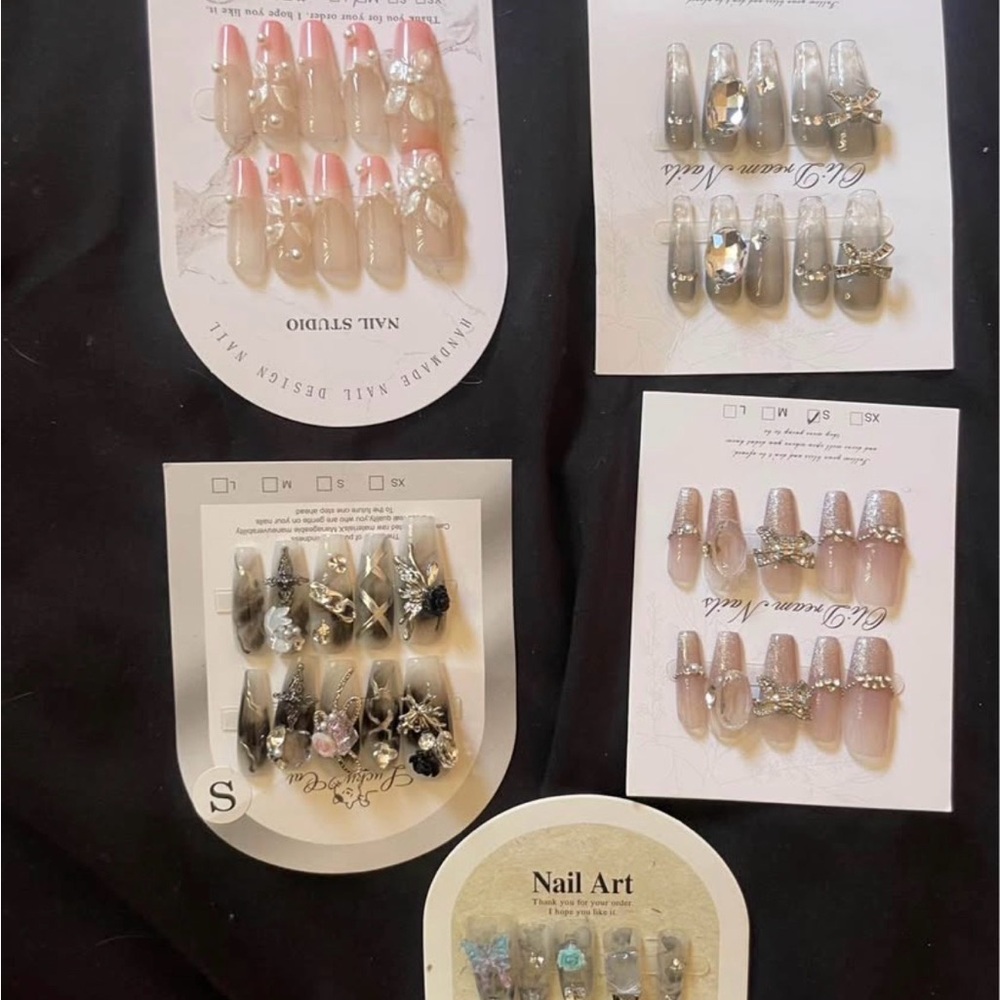 Press on nails ( Elegant style )